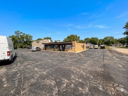 5000 W Elm St, Mchenry, IL, 60050-4027 | Card Image