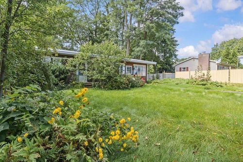 337 Hinesburg Road, South Burlington, VT, 05403 | Card Image