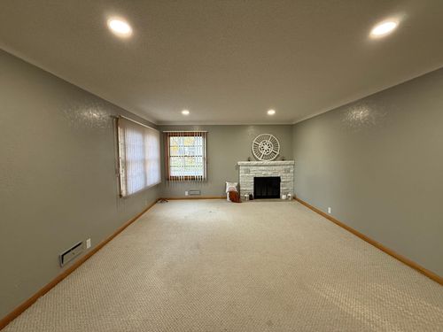 1202 N 5th St, Montevideo, MN, 56265-1031 | Card Image