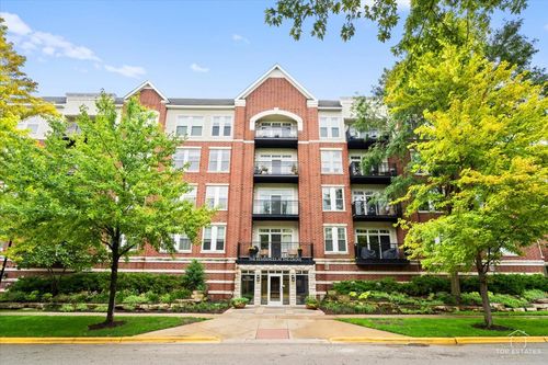 303-7753 Van Buren St, Forest Park, IL, 60130-4801 | Card Image