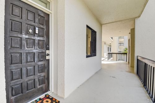 303-3000 Presidential Way, West Palm Beach, FL, 33401-1115 | Card Image