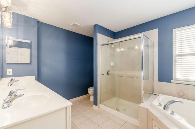 5681 Sugarwood Dr, House other with 4 bedrooms, 3 bathrooms and null parking in New Albany OH | Image 25