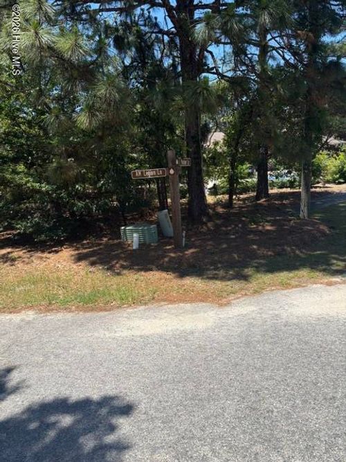 55 Parker Ln, Pinehurst, NC, 28374-7919 | Card Image