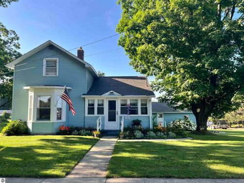 200 W Main St, Leroy, MI, 49655-5104 | Card Image