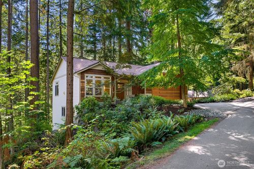 14 Gooseberry Cir, Bellingham, WA, 98229-4414 | Card Image
