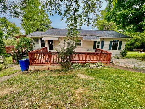 21 Woodycrest Trl, Monroe, NY, 10950-6829 | Card Image