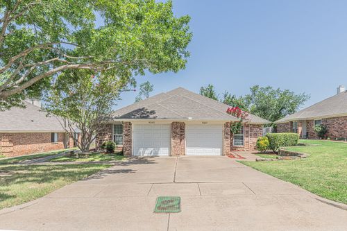 9265 & 9267 Meandering Drive, North Richland Hills, TX, 76182 | Card Image