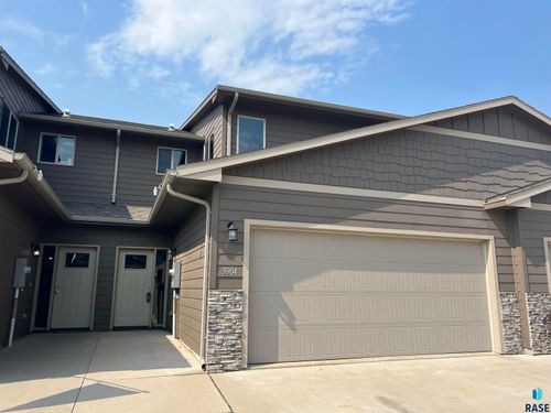 5904 S Bounty Pl, Sioux Falls, SD, 57108-5177 | Card Image