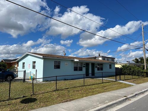 1203 Nw 4th St, Boynton Beach, FL, 33435-3019 | Card Image