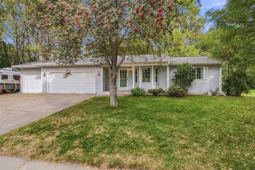 2704 Hemlock Lane, Eau Claire, WI, 54703 | Card Image