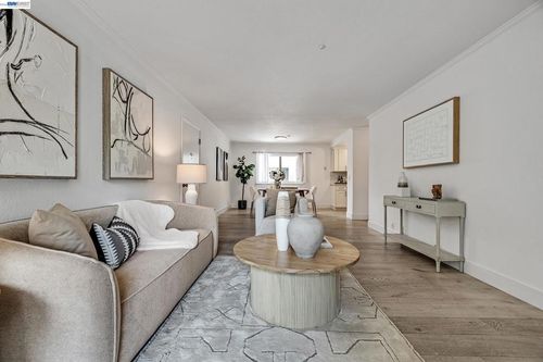 16-1070 Mercedes Ave, Los Altos, CA, 94022 | Card Image
