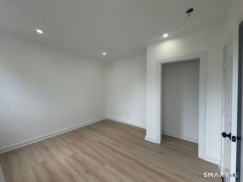 142 Cowles St, Bridgeport, CT, 06607-2101 | Card Image