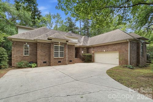 10312 Club Trophy Ln, Mint Hill, NC, 28227-6884 | Card Image