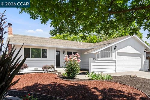 3730 Skyview Dr, Santa Rosa, CA, 95403 | Card Image