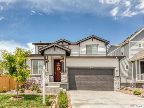 27827 E 8th Ave, Aurora, CO, 80018-1835 | Card Image