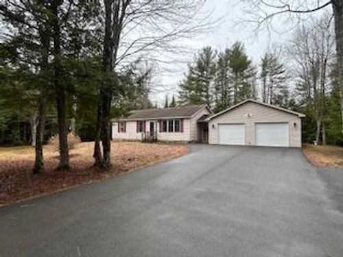 135 Ten Road, Bradley, ME, 04411 | Card Image