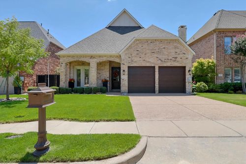 45 Secluded Pond Dr, Frisco, TX, 75034-1933 | Card Image