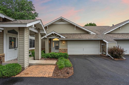 2879 Devonshire Pl, Woodbury, MN, 55125-3965 | Card Image