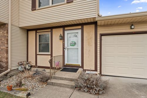 1811 Somersworth Dr, South Bend, IN, 46614-6335 | Card Image