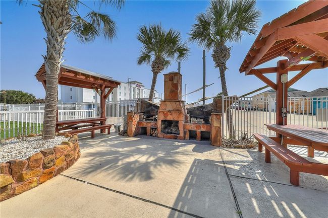 UNIT-213 - 2212 State Highway 361, Townhouse with 4 bedrooms, 4 bathrooms and 2 parking in Port Aransas TX | Image 36