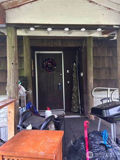 4002 Sunnyslope Rd Sw, Port Orchard, WA, 98367-7676 | Card Image