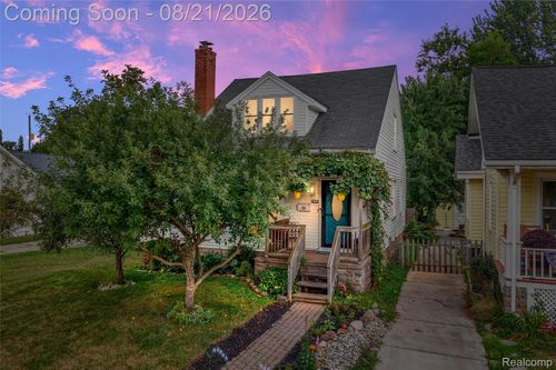 731 Spencer St, Ferndale, MI, 48220-3545 | Card Image