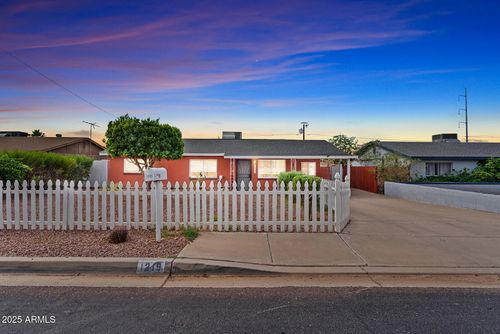 1219 E Christy Dr, Phoenix, AZ, 85020-1103 | Card Image