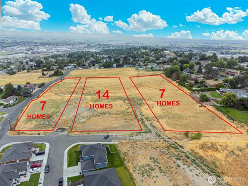 2 Sunnyside Ave, Sunnyside, WA, 98944 | Card Image