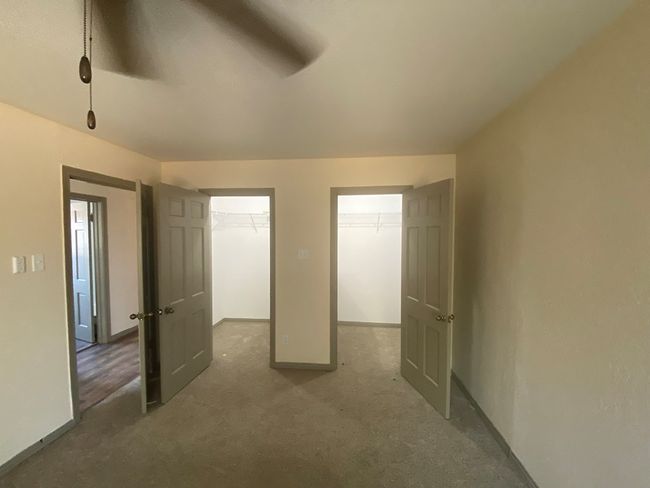 2305 30 Th St, House other with 3 bedrooms, 2 bathrooms and 1 parking in Snyder TX | Image 6