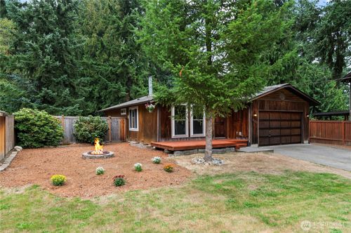 5105 173rd Pl Nw, Stanwood, WA, 98292-6001 | Card Image
