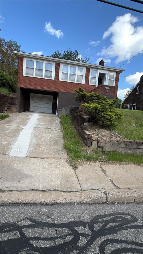 622 E Pittsburgh Mckeesport Blvd, N Versailles, PA, 15137-2210 | Card Image