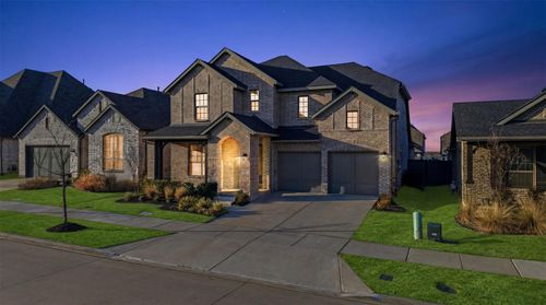 537 Oakmoss St, Aubrey, TX, 76227-4571 | Card Image