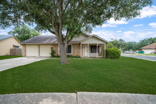 10042 Sierra Pass, Converse, TX, 78109-1746 | Card Image