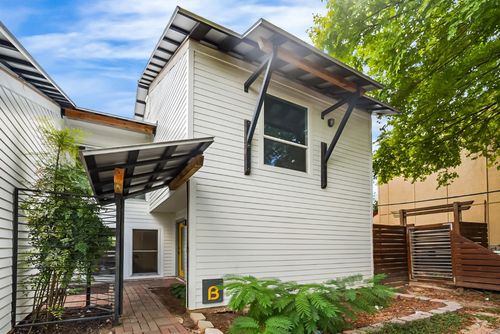 b-2709 Parker Ln, Austin, TX, 78741-5530 | Card Image