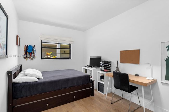 APT-446 - 141 Crandon Blvd, Condo with 3 bedrooms, 2 bathrooms and null parking in Key Biscayne FL | Image 23