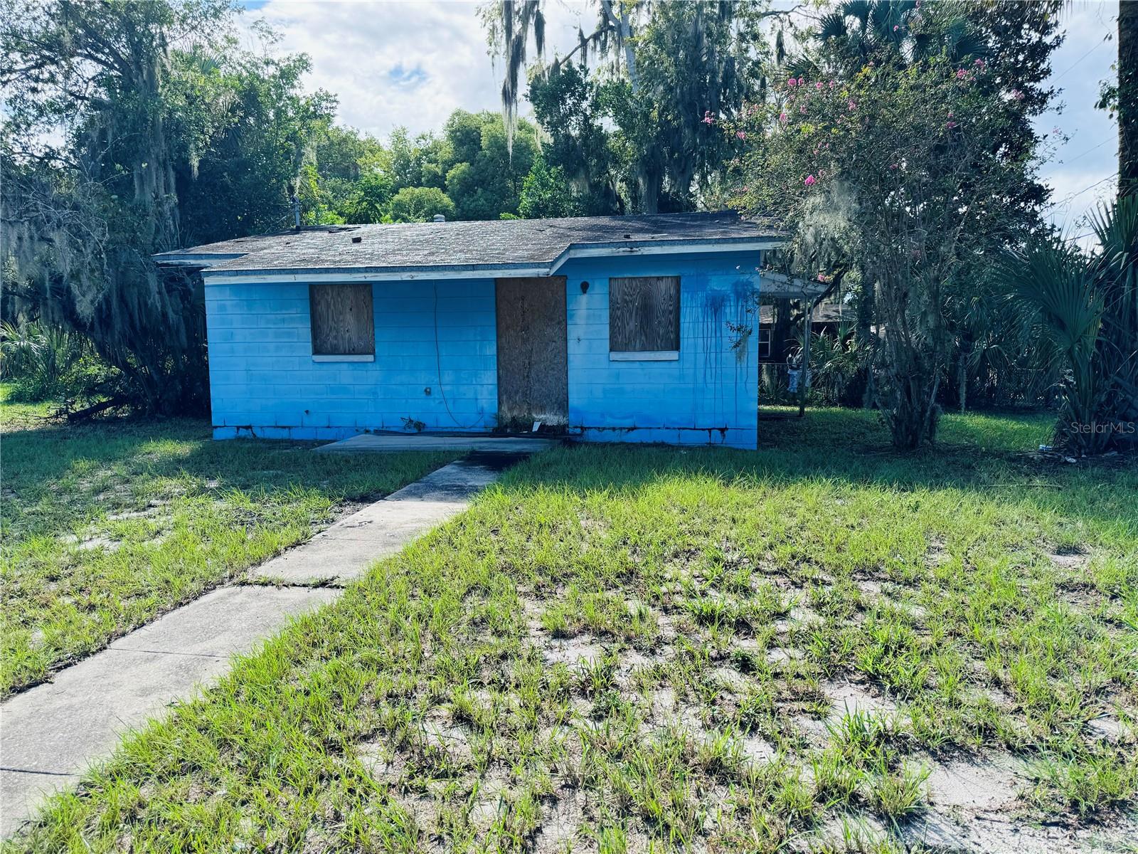 10th St, Palatka, FL 32177