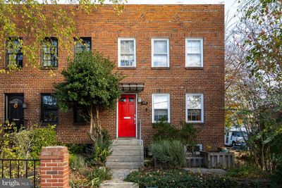 415 N Payne Street N, Townhouse with 2 bedrooms, 2 bathrooms and null parking in ALEXANDRIA VA | Image 1