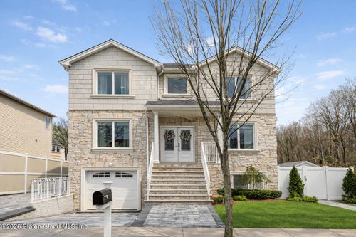 3 Fonda Pl, Staten Island, NY, 10309-2911 | Card Image