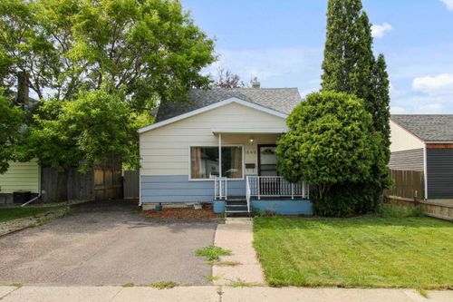 1840 5a Ave N, Lethbridge, AB, T1H0R3 | Card Image