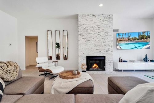 3350 E Bogert Trl, Palm Springs, CA, 92264-9627 | Card Image