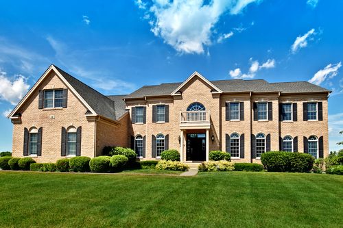 8 Turnbury Ct, Hawthorn Woods, IL, 60047-8437 | Card Image