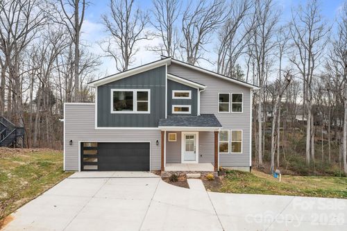 131 Wood Acre Dr, Mooresville, NC, 28115-5751 | Card Image