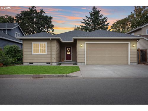 1641 Chasa St, Eugene, OR, 97401-1914 | Card Image