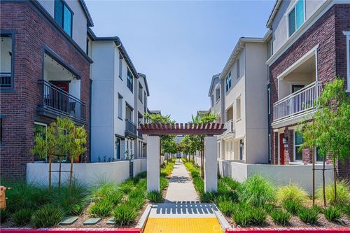 6966 Cottonwood Ln, Buena Park, CA, 90621-1174 | Card Image