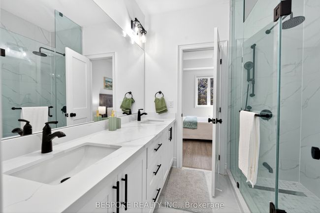 33 Maple St, House other with 4 bedrooms, 5 bathrooms and 5 parking in Ajax ON | Image 30