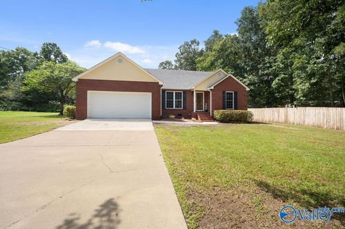 54 Spears St, Sylvania, AL, 35988-2141 | Card Image