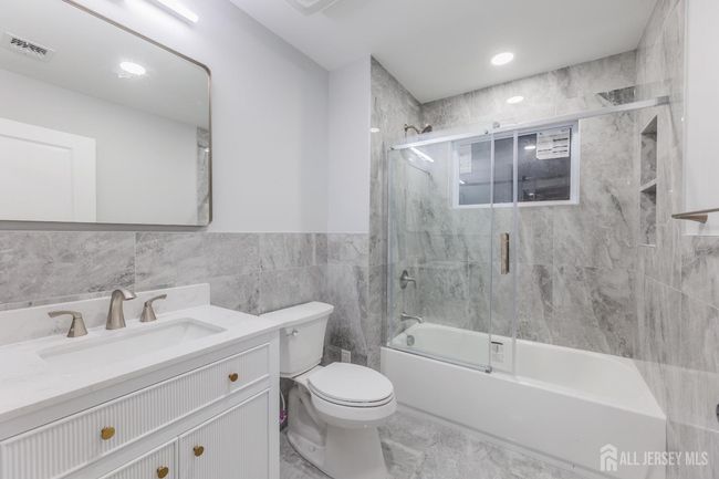 53 Spruce St, House other with 5 bedrooms, 3 bathrooms and null parking in Port Reading NJ | Image 11