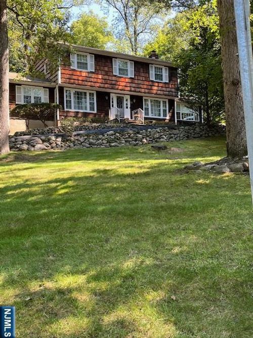 51 Black Oak Ln, Mahwah, NJ, 07430-1349 | Card Image