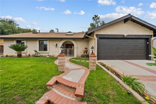 10361 Kurt St, Lake View Terrace, CA, 91342-6934 | Card Image
