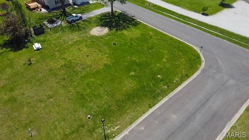 300 Freedom Dr, Hecker, IL, 62248-1019 | Card Image